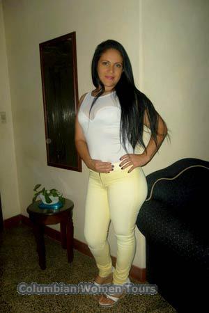 156380 - Nereida Maria Age: 53 - Colombia