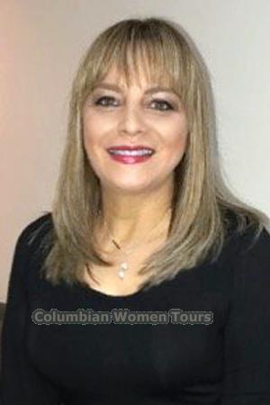 172947 - Hazel Age: 52 - Costa Rica