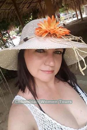 193139 - Yuleimis Age: 36 - Colombia