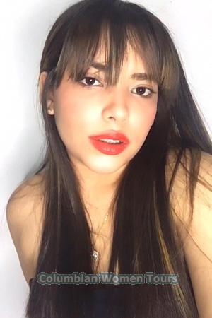 198670 - Camila Age: 18 - Colombia