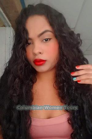 200414 - Cinthia Paola Age: 23 - Colombia