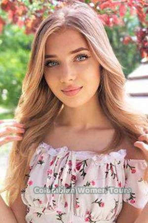 219720 - Anastasia Age: 20 - Ukraine