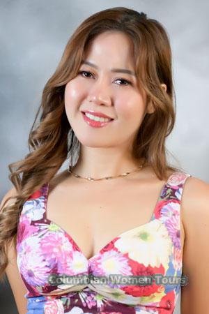 220345 - Maria Vanessa Age: 27 - Philippines