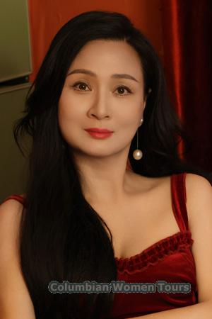 221577 - Jacelyn Age: 52 - China