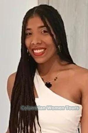 223200 - Yolaima Age: 27 - Colombia