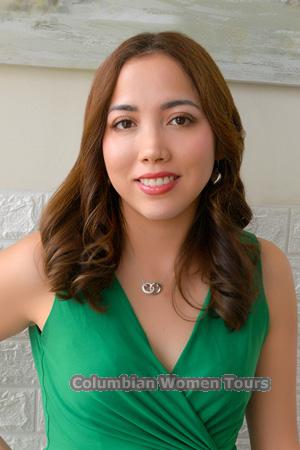 223217 - Aylin Age: 29 - Peru