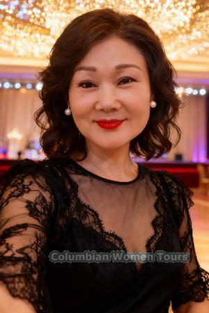 225694 - Chunxiu Age: 53 - China