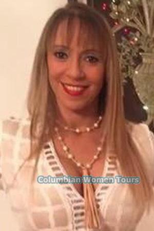 227205 - Maritza Age: 57 - Costa Rica